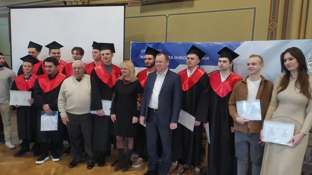 Вручення дипломів магістрам 2024